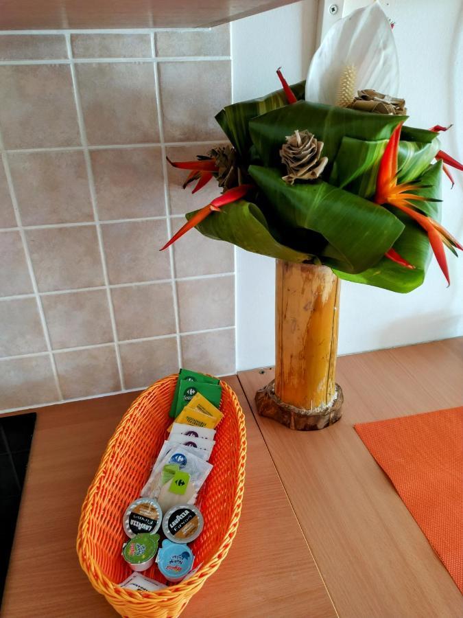 Farerei Appartement Spacieux, Equipe Et Confortable 帕皮提 外观 照片